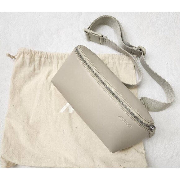 Monos Metro Sling Bag Ivory Crossbody - Picture 4 of 5